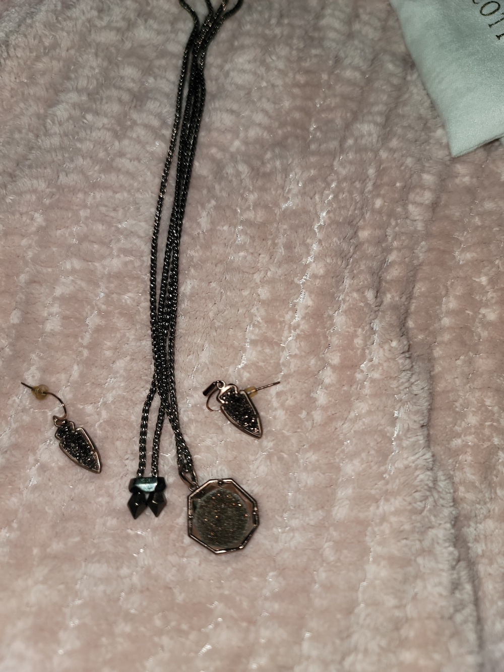Women's Rose Gold Tone Druzy Necklace and Earring Set - Pink/Black